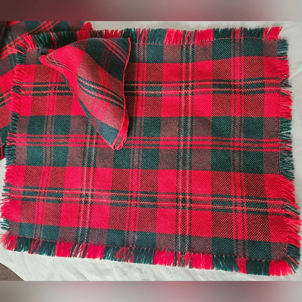 Red Tartan Plaid Gold Thread Placemats & Napkins x 2
